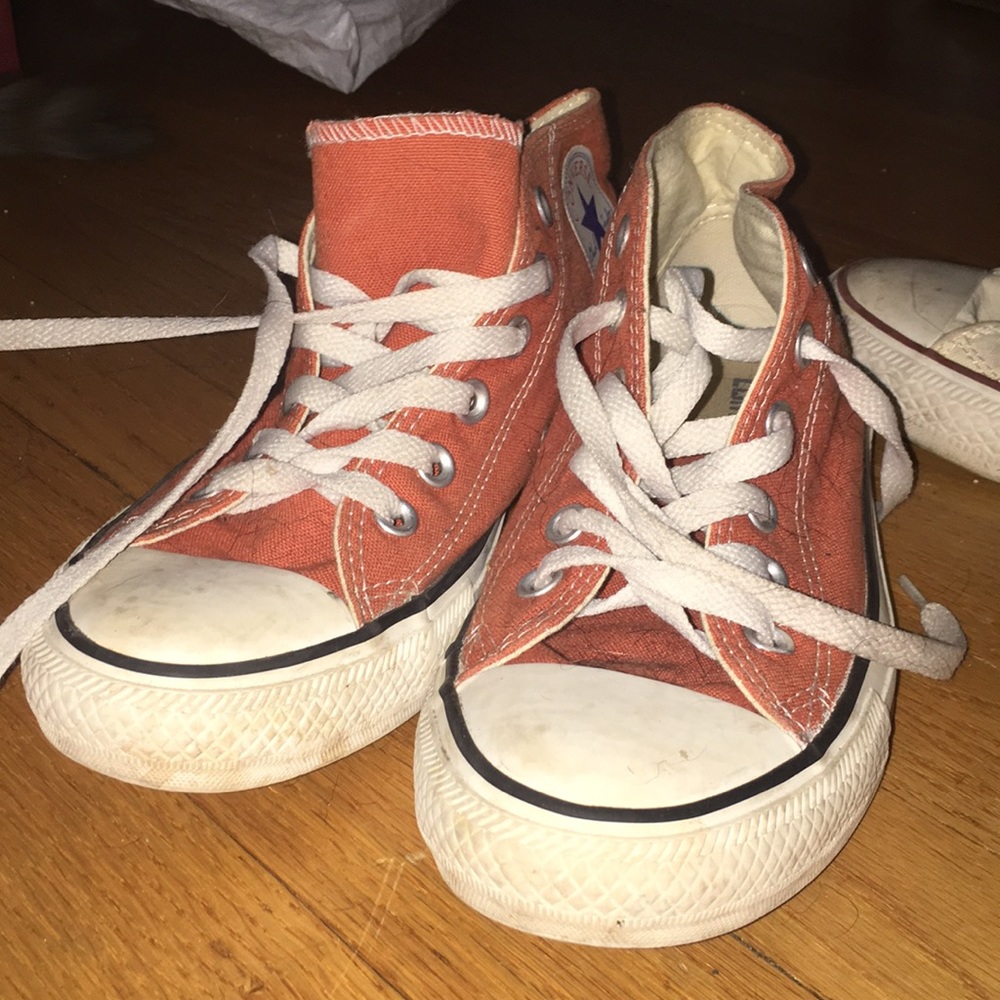 Orange middle rise converse